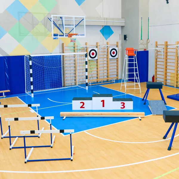 Щит баскетбольный игровой (монолитный поликарбонат) 1050х1800 мм ZAVODSPORTA за 47&nbsp;600 ₽ в Орле